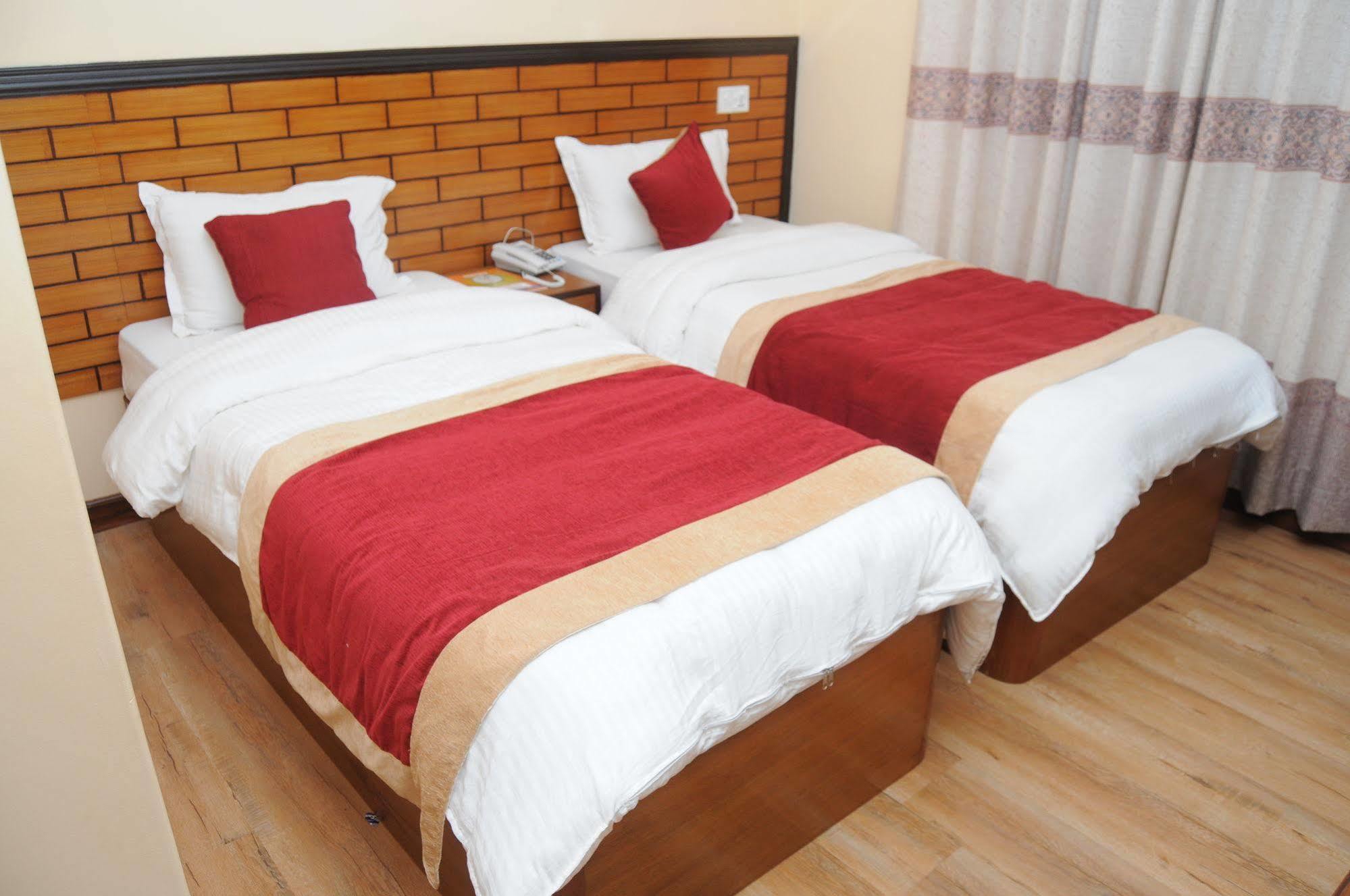 Hotel Bagmati Kathmandu Esterno foto
